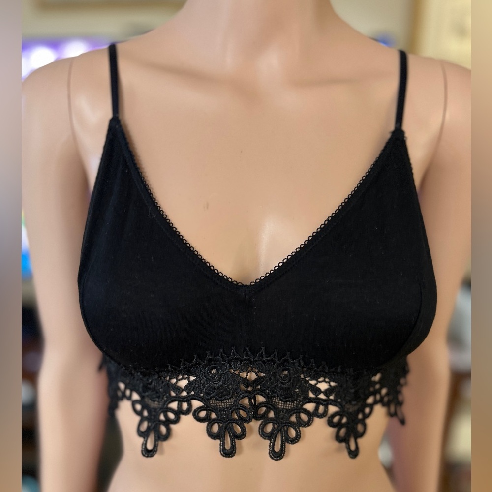 Urban Outfitters Black Bralette size S